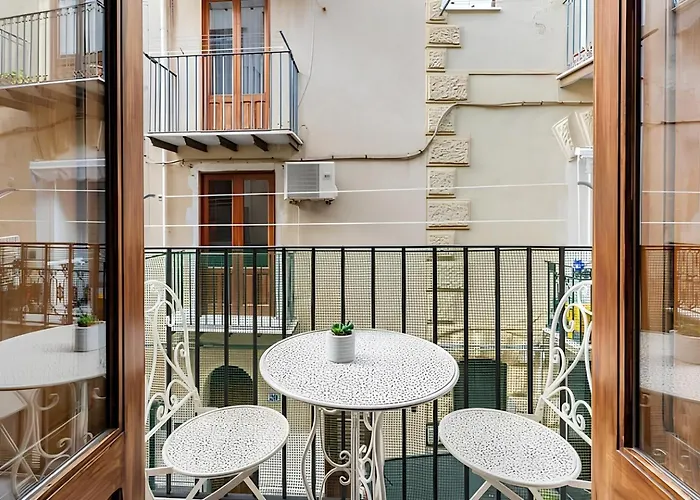 La Maison De La Cefalu