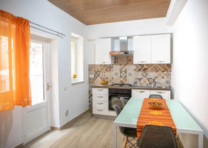 La Maison De La Cefalù